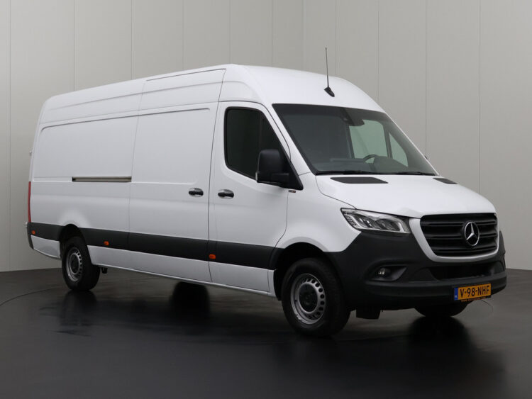 Mercedes-Benz Sprinter - 2023